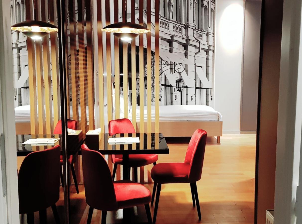 Hotel Uno Design 4*