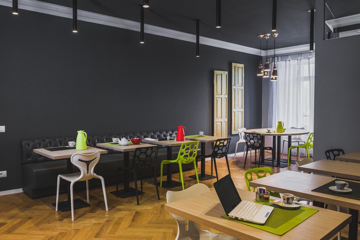 Uno Design Hotel 4*