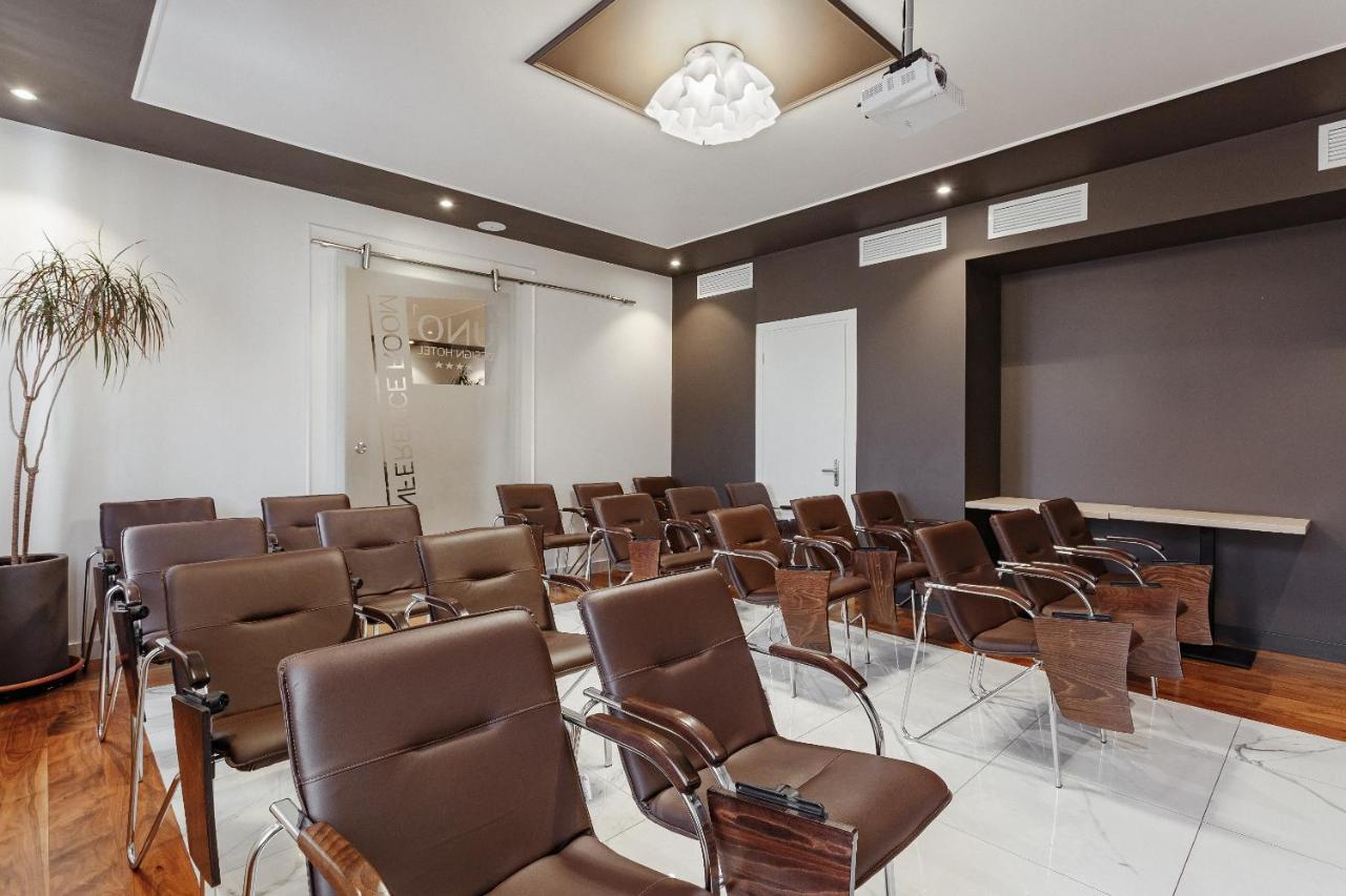 Uno Design 4* Odessa