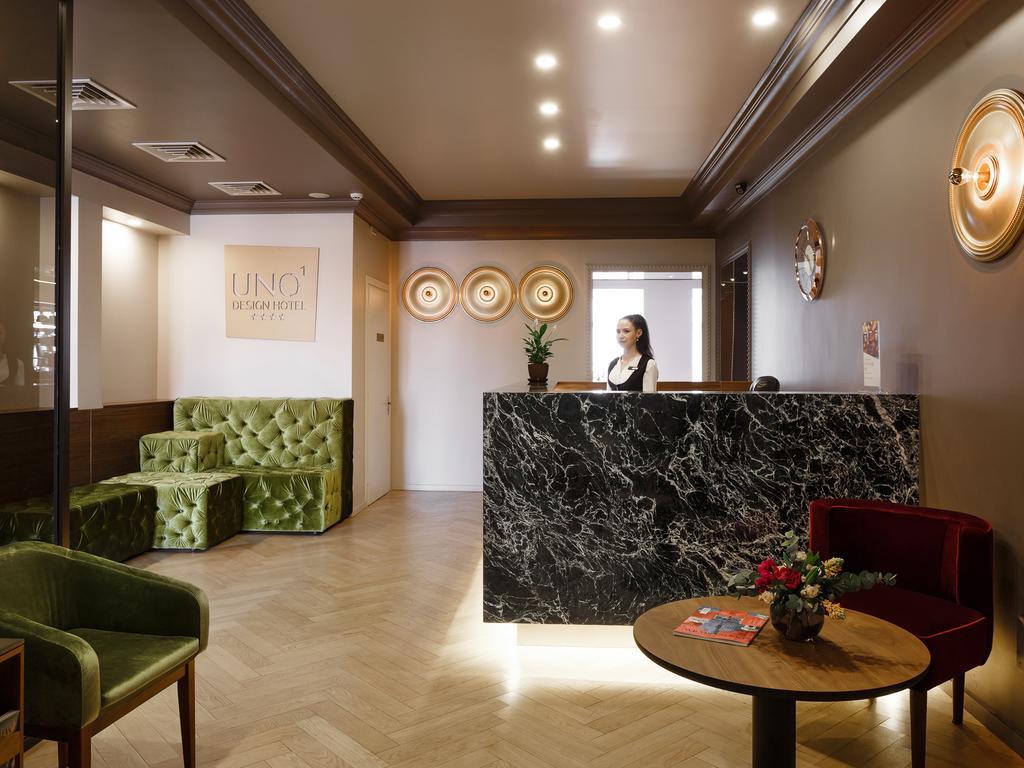Uno Design 4*